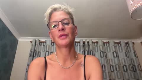 JennyHazel online show from 09-22-25, 08:55