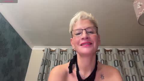 JennyHazel online show from 11-10-25, 07:02