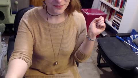 Snapshot of jennyneeds chatting on 12-28-24, 05:33 theChloeStar online show from 12-28-24, 05:33