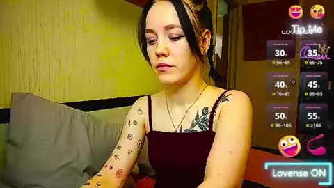 Snapshot of jennyrass chatting on 05-06-26, 04:45 JennyRass online show from 05-06-26, 04:45