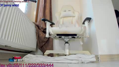 Snapshot of jennywildd chatting on 02-20-25, 09:11 infamous blondiechloe. Jennyjennywildd online show from 02-20-25, 09:11