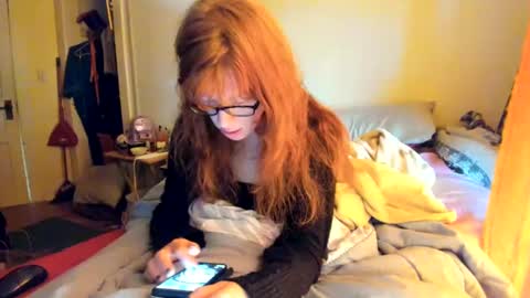 Snapshot of jenovakitty chatting on 11-09-25, 01:09 Jenn - come to my onlyfans online show from 11-09-25, 01:09