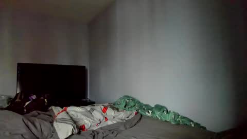 Snapshot of jenovakitty chatting on 11-25-25, 03:12 Jenn - come to my onlyfans online show from 11-25-25, 03:12