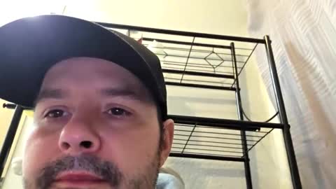 Snapshot of jerbonezgood chatting on 02-06-26, 12:59 Lous online show from 02-06-26, 12:59