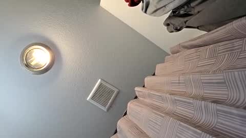 Snapshot of jerbonezgood chatting on 02-26-26, 07:51 Lous online show from 02-26-26, 07:51