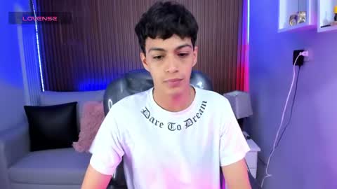 Snapshot of jeremias_1 chatting on 07-11-26, 12:52 JEREMIAS online show from 07-11-26, 12:52