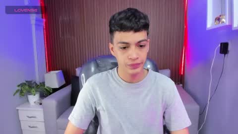 Snapshot of jeremias_1 chatting on 07-27-26, 12:45 JEREMIAS online show from 07-27-26, 12:45