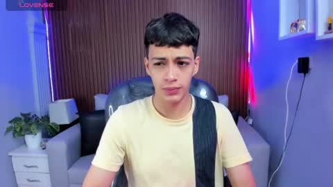 Snapshot of jeremias_1 chatting on 08-04-26, 12:41 JEREMIAS online show from 08-04-26, 12:41