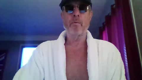 Snapshot of jerflor chatting on 01-11-26, 04:12 jerflor online show from 01-11-26, 04:12