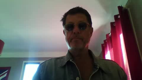 Snapshot of jerflor chatting on 02-21-26, 12:17 jerflor online show from 02-21-26, 12:17