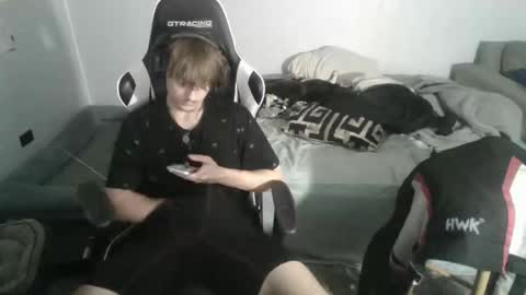 jerimiahslhong online show from 11-13-25, 03:38