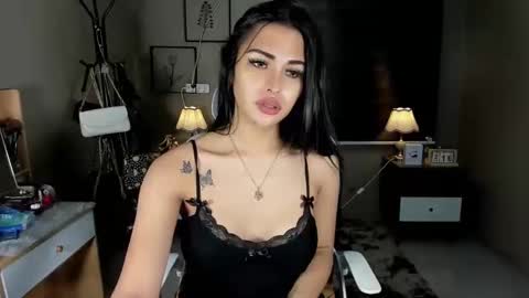 Snapshot of jerkingjenaxxx chatting on 01-24-25, 08:22 JENA online show from 01-24-25, 08:22