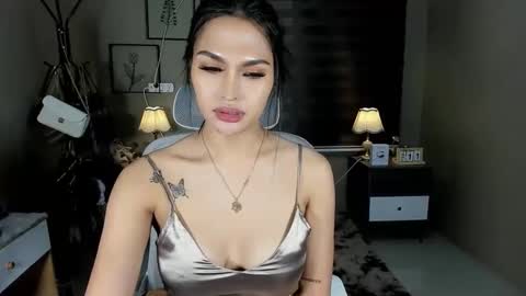 Snapshot of jerkingjenaxxx chatting on 02-12-25, 12:27 JENA online show from 02-12-25, 12:27