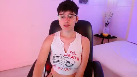 Snapshot of jero_harper1 chatting on 10-09-25, 02:59 jero harper1 online show from 10-09-25, 02:59