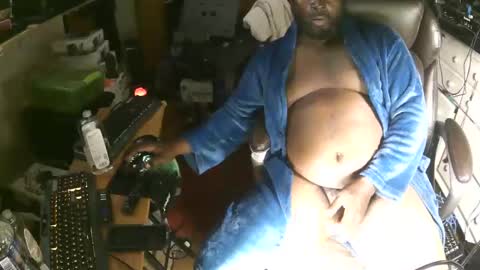 Snapshot of jerry0827 chatting on 11-13-25, 07:51 jerry johnson online show from 11-13-25, 07:51