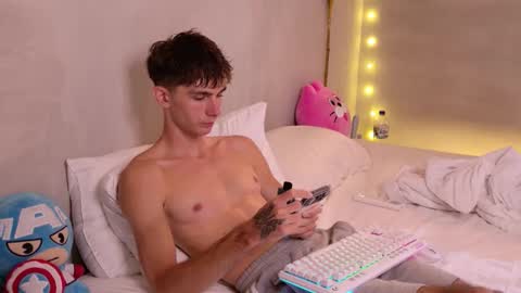 Snapshot of jerry_lucky chatting on 03-09-26, 04:16 Jerry online show from 03-09-26, 04:16