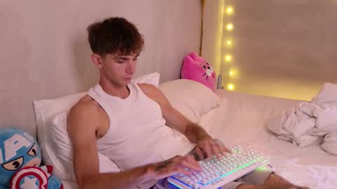 Snapshot of jerry_lucky chatting on 03-10-26, 06:29 Jerry online show from 03-10-26, 06:29