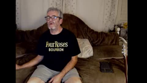 Snapshot of jerryfan239 chatting on 11-24-25, 04:01 jerryfan239 online show from 11-24-25, 04:01