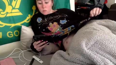 Snapshot of jerseydevl chatting on 12-06-24, 08:07 the jersey devil online show from 12-06-24, 08:07