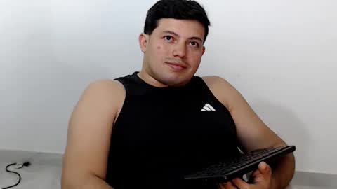 Snapshot of jertbear chatting on 04-06-26, 05:41 ItsJert Bear online show from 04-06-26, 05:41