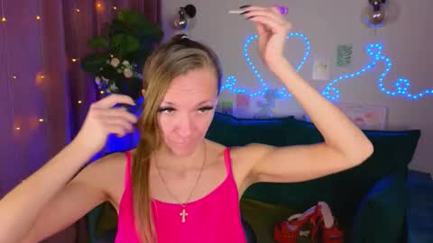 Snapshot of jesica_moon_peachy chatting on 10-23-25, 02:00 jesica_moon_peachy online show from 10-23-25, 02:00