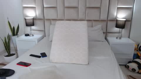 JESICA online show from 10-16-25, 10:33