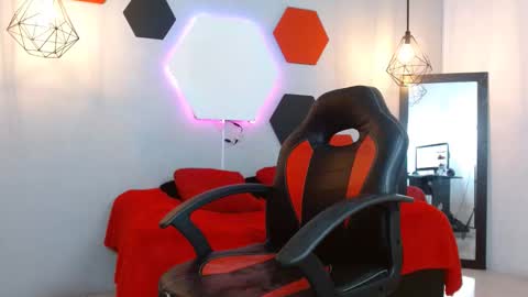 Snapshot of jesiclark chatting on 02-27-25, 01:48 sofi online show from 02-27-25, 01:48