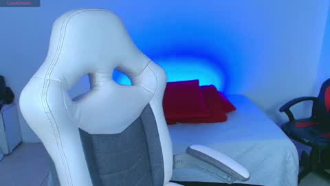 Snapshot of jesiclark chatting on 04-24-26, 05:32 sofi online show from 04-24-26, 05:32