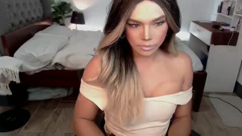 Snapshot of jesie_hot69 chatting on 09-11-25, 11:32 jesie_hot69 online show from 09-11-25, 11:32
