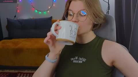  JessieVibes online show from 11-04-25, 01:10