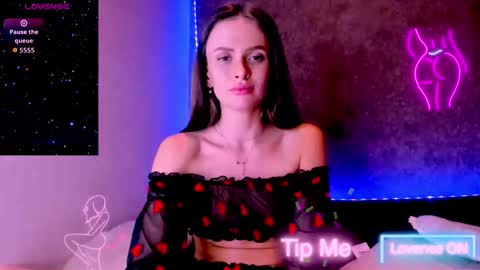 Snapshot of jess_kahawaty chatting on 01-07-26, 11:23 Jess online show from 01-07-26, 11:23