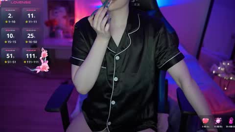  hello my name is Hanna  online show from 03-01-25, 07:08