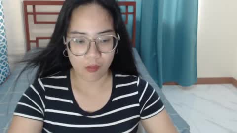 Jessa online show from 05-18-26, 04:07