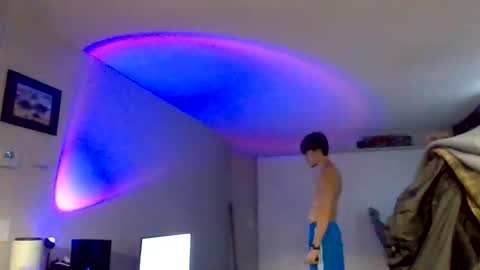 Snapshot of jessecalloway chatting on 10-17-25, 03:53 jchotguy online show from 10-17-25, 03:53