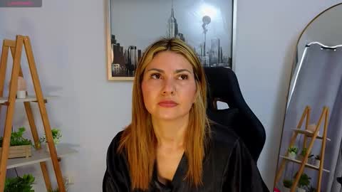 bella  adams online show from 10-20-25, 02:50