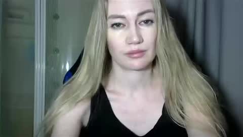 JessFox1 online show from 01-07-25, 01:38