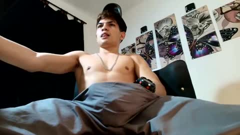 jesshot_bigcock online show from 05-16-26, 03:14