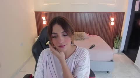  J E S S I  online show from 10-03-25, 03:25