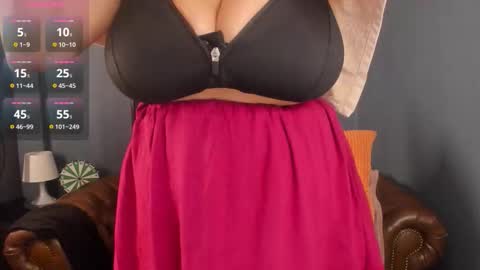 Snapshot of jessica_foxie chatting on 11-19-25, 01:11 Jessica online show from 11-19-25, 01:11