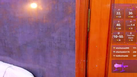 Snapshot of jessica_glow chatting on 02-23-25, 01:57 Jessi online show from 02-23-25, 01:57