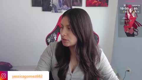 Snapshot of jessica_gomezz chatting on 09-28-25, 08:36 Jessica gomez online show from 09-28-25, 08:36