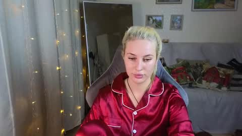 Snapshot of jessica_hanson chatting on 12-11-24, 07:03 Jessy online show from 12-11-24, 07:03