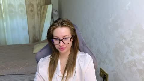 Snapshot of jessica_hanson chatting on 09-28-25, 05:24 Jessy online show from 09-28-25, 05:24