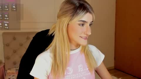 Snapshot of jessica_lisbon chatting on 05-21-26, 07:21 Jessica online show from 05-21-26, 07:21