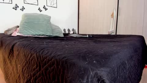 Jessica  online show from 02-19-25, 02:33