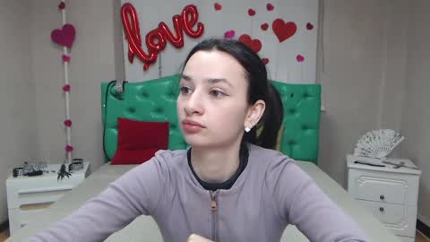 Snapshot of jessicabreez chatting on 04-26-26, 05:05 JessicaBreez online show from 04-26-26, 05:05