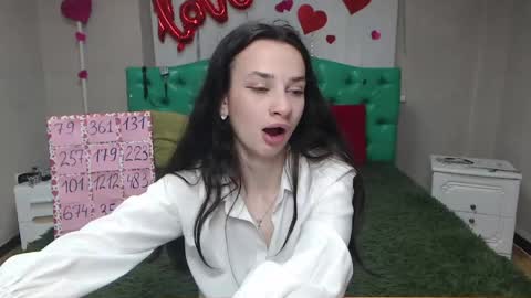 Snapshot of jessicabreez chatting on 05-13-26, 05:16 JessicaBreez online show from 05-13-26, 05:16