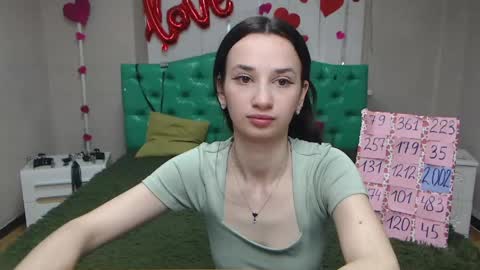 Snapshot of jessicabreez chatting on 05-27-26, 05:26 JessicaBreez online show from 05-27-26, 05:26
