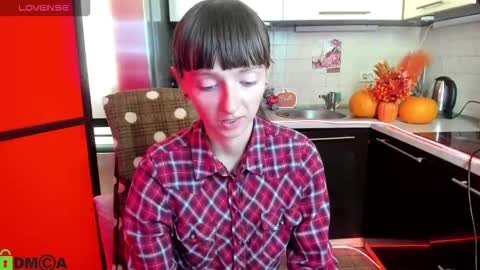 jessicaforris online show from 09-25-25, 07:01