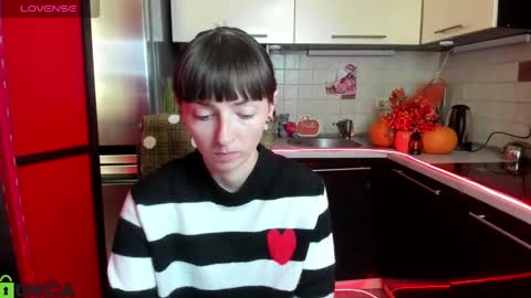 jessicaforris online show from 10-20-25, 06:47